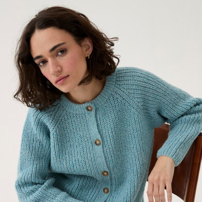 Round Neck Rib Cardigan Knitting Pattern